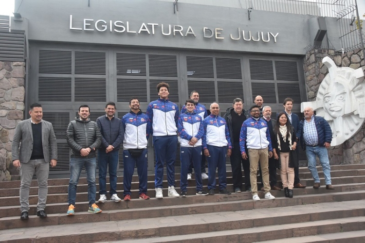 Entregaron declaraci&oacute;n de inter&eacute;s a los dirigentes y jugadores de Jujuy B&aacute;squet