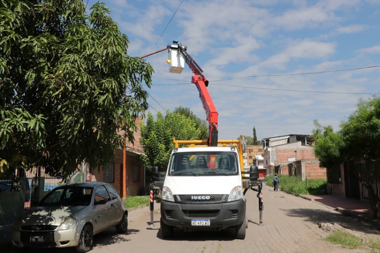 Trabajamos para proporcionar mayor seguridad y fluidez al tr&aacute;nsito peatonal y vehicular en la ciudad