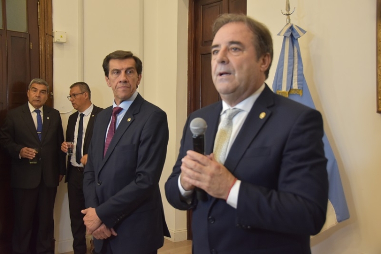 Bernis: &ldquo;vamos a ser respetuosos de la diversidad de opiniones que hay en la legislatura&rdquo;