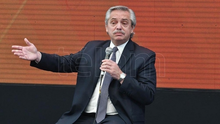El Presidente pondr&aacute; en marcha 25 obras en 15 provincias y visita una f&aacute;brica