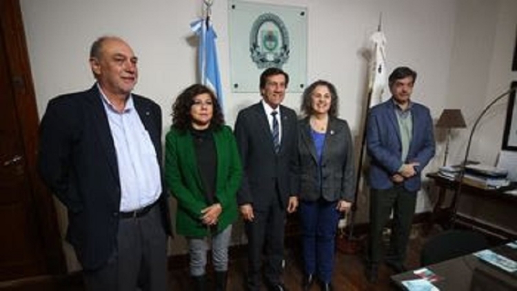 Carrera de medicina: Sadir se reuni&oacute; con autoridades de la UNJu