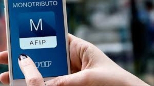 Monotributo: la AFIP oficializ&oacute; c&oacute;mo quedan las categor&iacute;as desde agosto