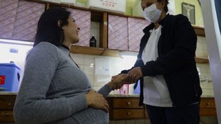 La vacunaci&oacute;n a embarazadas frente a Virus Sincicial Respiratorio continuar&aacute; hasta el 31 de agosto