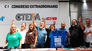 Ctera llam&oacute; a un paro nacional para el lunes tras el ajuste en sueldos docentes