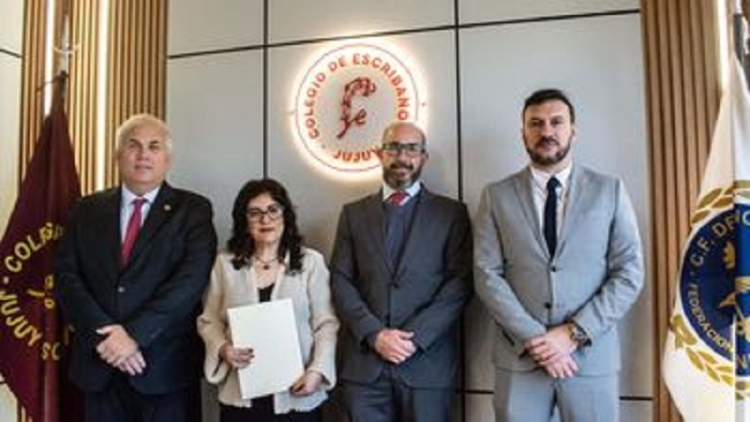 El Gobierno y el Colegio de Escribanos garantizar&aacute;n herramientas jur&iacute;dicas y notariales