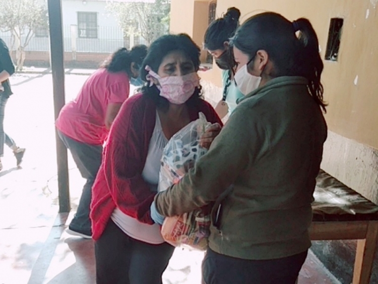 Unidades y refuerzos alimentarios para familias de Caimancito, Yuto y Calilegua