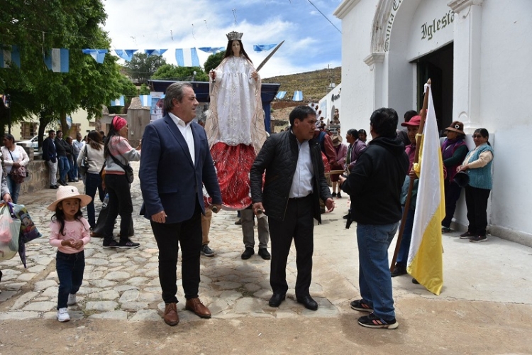 El vicegobernador Alberto Bernis particip&oacute; de las fiestas patronales en honor a "Santa Catalina de Alejandr&iacute;a&rdquo;