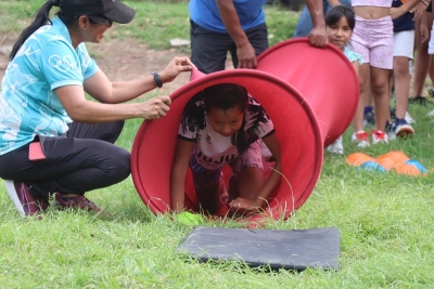 El programa municipal &ldquo;jugando en vacaciones&rdquo; llega a su recta final en el estadio ol&iacute;mpico de Palpal&aacute;
