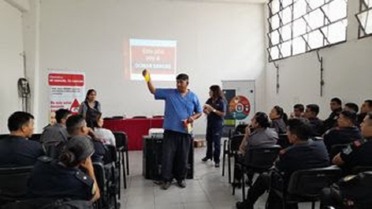 Personal policial se sum&oacute; a la donaci&oacute;n voluntaria de sangre