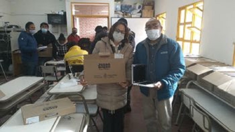 Avanzan en la entrega de dispositivos del Programa Conectar Igualdad