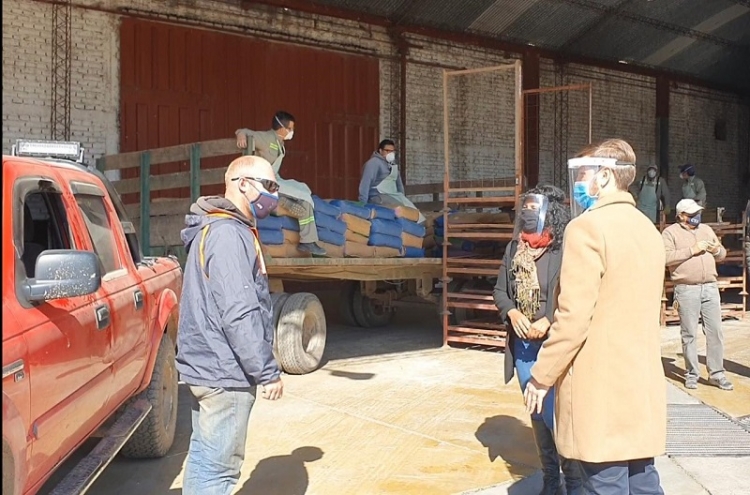 El gobierno acompa&ntilde;a al sector tabacalero