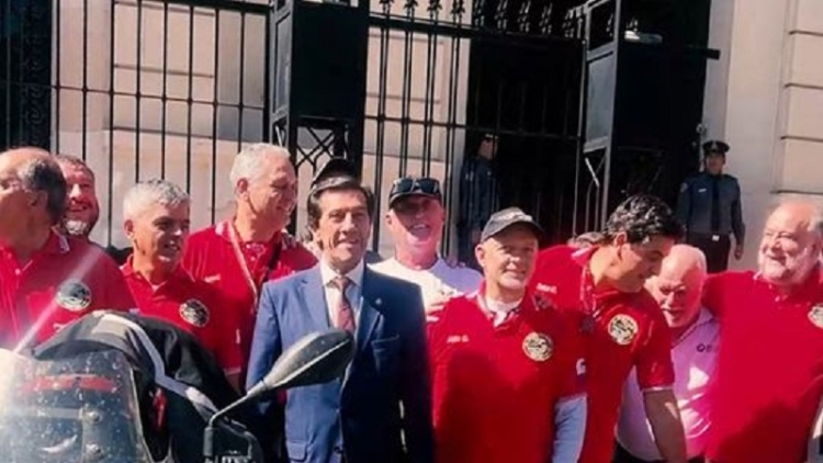 Sadir recibi&oacute; a los integrantes del Motoclub