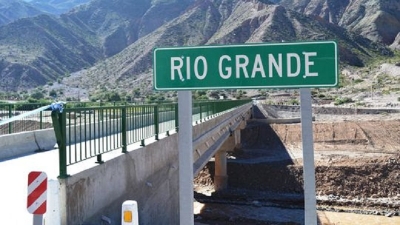 Purmamarca: est&aacute; abierto al tr&aacute;nsito el nuevo puente sobre el R&iacute;o Grande