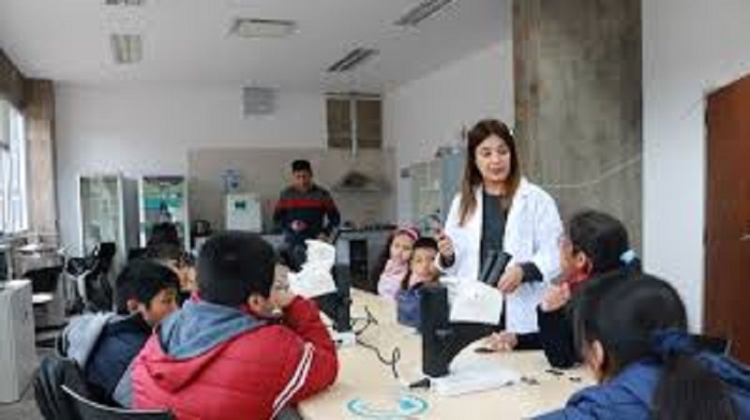 El "Espacio Escuela" de Conectar Lab recibi&oacute; a su primera instituci&oacute;n educativa