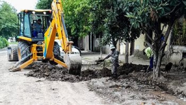 Agua Potable de Jujuy S.E realiza renovaci&oacute;n de ca&ntilde;er&iacute;as, en paralelo con las obras de pavimentaci&oacute;n de la ciudad capital