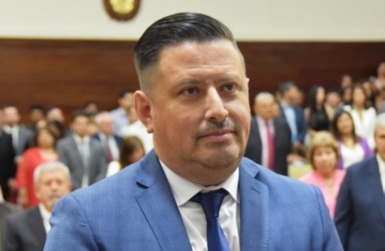 &ldquo;El fallo judicial demuele una escuela y el futuro de los ni&ntilde;os de Caspal&aacute;&rdquo;, lament&oacute; Rotela