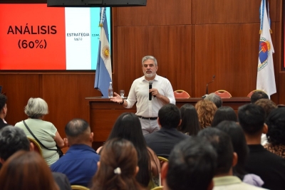 Se llev&oacute; a cabo una Jornada de An&aacute;lisis de la Comunicaci&oacute;n Pol&iacute;tica en la Era Digital.