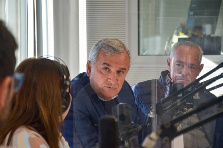 Morales en Santa Fe: hacia la vinculaci&oacute;n de planes sociales con trabajo