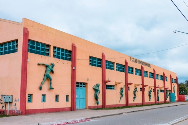 Cumplimos con las refacciones y mantenimiento en todos los polideportivos de la ciudad