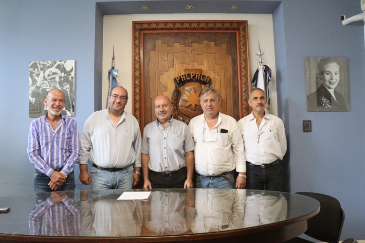 Reuni&oacute;n y compromiso de trabajo con vialidad de la provincia para mejorar los accesos a Palpal&aacute;