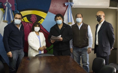 C&iacute;rculo M&eacute;dico Veterinario recibi&oacute; ordenanza que regula la venta de medicamentos en la ciudad