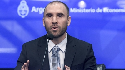 El Gobierno logr&oacute; reducir el importe y los intereses de la deuda en pesos y extender vencimientos