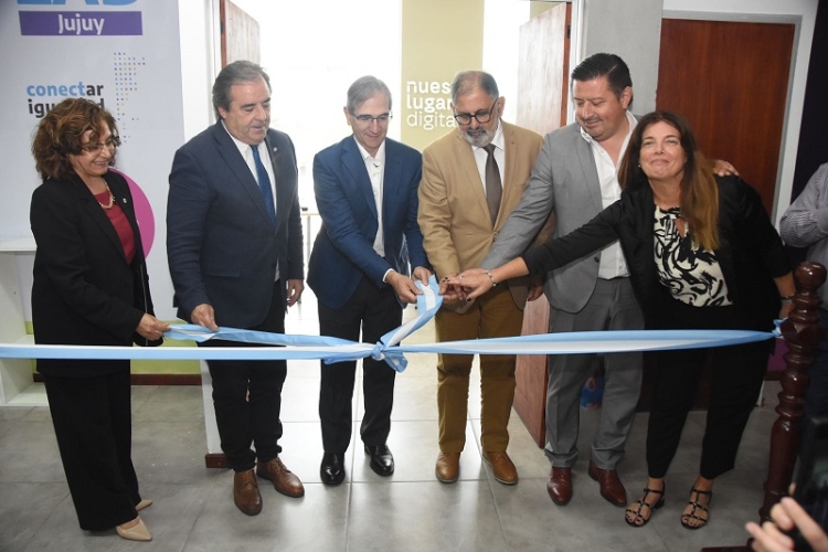 Alberto Bernis inaugur&oacute; &lsquo;Nuestro Lugar Digital Jujuy&rsquo;