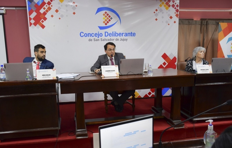 Aprobaron revisi&oacute;n tarifaria de transporte alternativo