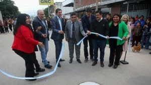 "Seguimos creciendo", afirm&oacute; Sadir al inaugurar red de cloacas y luminarias LED en Monterrico