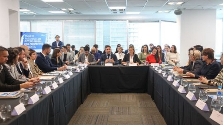 Zigar&aacute;n propuso renovar el Pacto Ambiental Federal