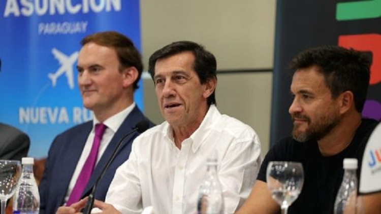 Con el vuelo Jujuy- Paraguay inicia "un sue&ntilde;o que ser&aacute; muy positivo para la Provincia", afirm&oacute; Sadir