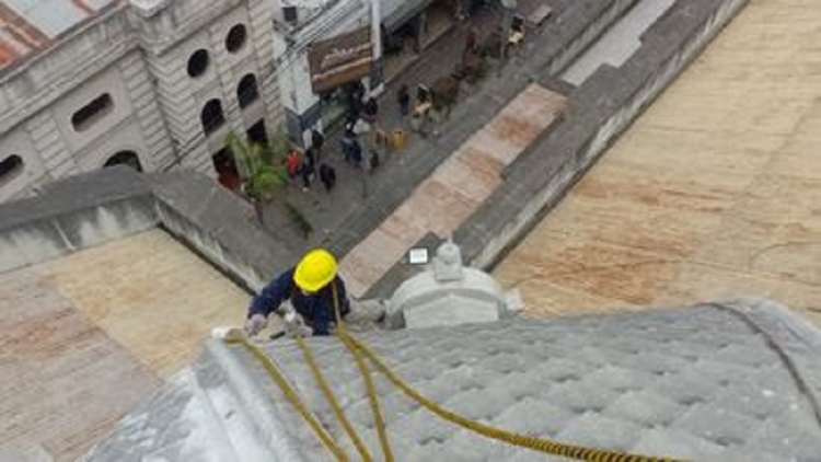 Obras en la San Francisco: por estructura, desag&uuml;e e iluminaci&oacute;n de c&uacute;pula