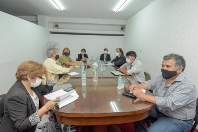 Comenz&oacute; el di&aacute;logo salarial docente