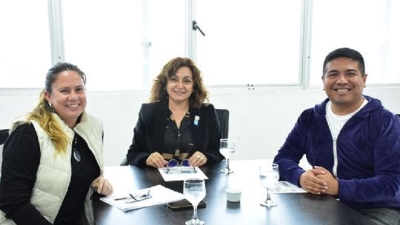 Reuni&oacute;n para potenciar la educaci&oacute;n rural en Rode&iacute;to