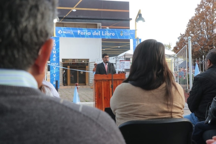 Palpal&aacute;: con gran repercusi&oacute;n arranc&oacute; la 2&deg; edici&oacute;n de la feria nacional del libro &ldquo;formar para vivir&rdquo;