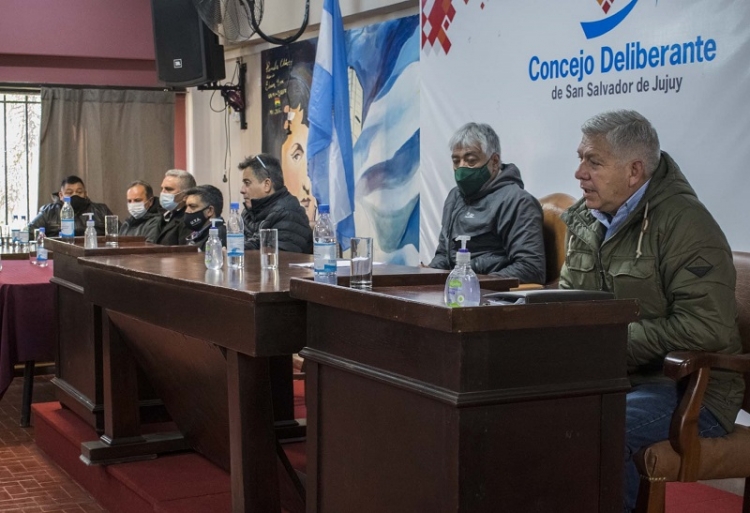La Comisi&oacute;n de Transporte recibi&oacute; a referentes de la UTA