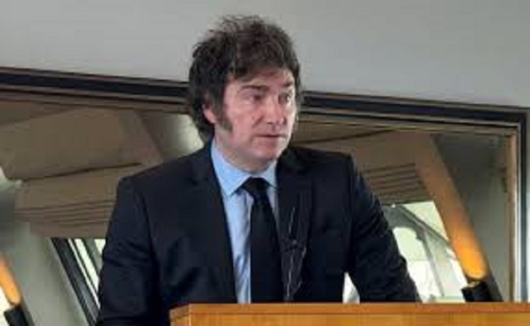 Milei encabeza una conferencia sobre antiterrorismo con Lacalle Pou y Pe&ntilde;a