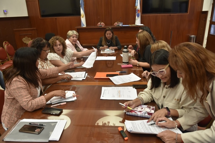 La Comisi&oacute;n de Igualdad de G&eacute;nero dio despacho a varios proyectos de ley