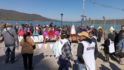 Multitudinaria peregrinaci&oacute;n en honor a Nuestra Se&ntilde;ora del Carmen