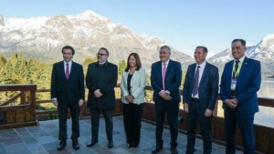 Morales planteó en Bariloche la urgencia de un plan federal de inversiones para energías limpias
