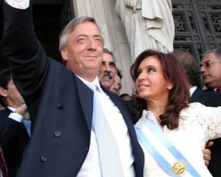 Cuadernos: nuevos testimonios y peritajes confirmar&iacute;an sobornos por parte de empresas contratistas