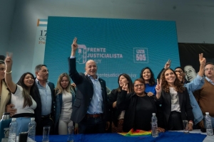 Hinojo: a la ciudadan&iacute;a &ldquo;se la ahoga financieramente con impuestos&rdquo;