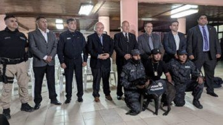 Delitos Complejos recibi&oacute; un can adiestrado para la b&uacute;squeda de sustancias prohibidas