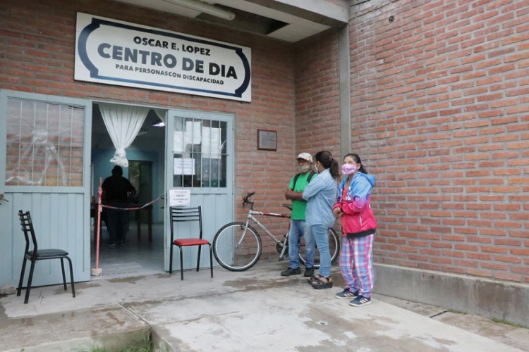 Iniciaron las inscripciones en el Centro de D&iacute;a &ldquo;Maestro Oscar L&oacute;pez&rdquo; para retornar a las clases presenciales