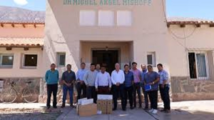 Manzur recorri&oacute; hospitales de Tilcara y Maimar&aacute;