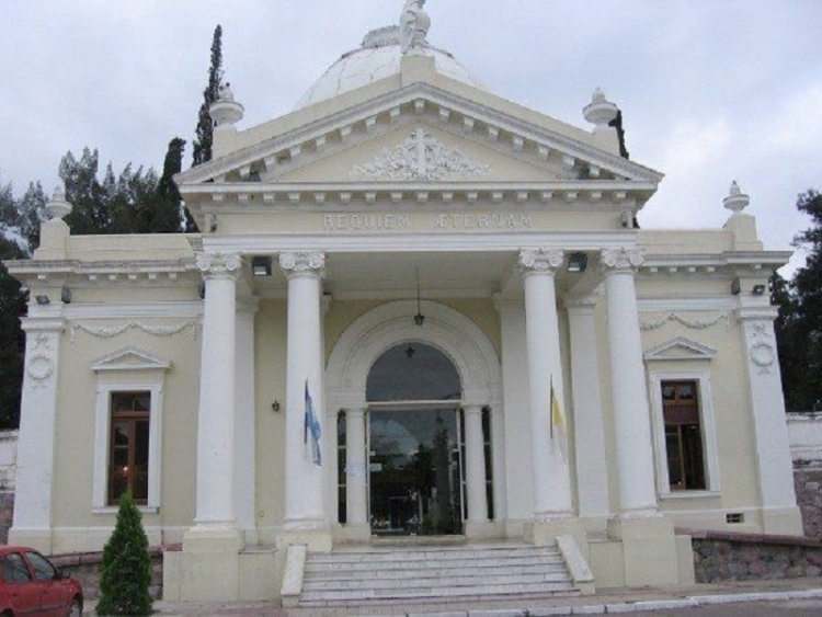 Horarios de apertura y misas en los Cementerios Municipales para el D&iacute;a de los Fieles Difuntos