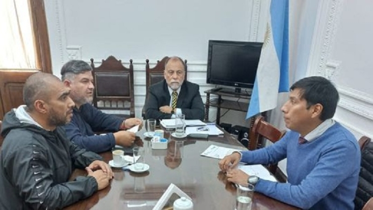 &Aacute;lvarez Garc&iacute;a recibi&oacute; al gremio de ATE