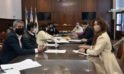 La Legislatura contin&uacute;a trabajando en la ley de emergencia turistica