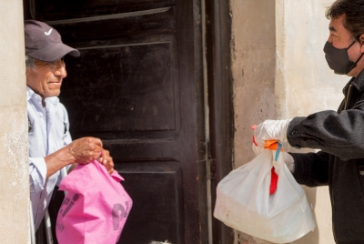 El municipio contin&uacute;a asistiendo a los adultos mayores de Palpal&aacute;
