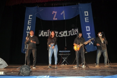 Gran homenaje por el XXI Aniversario del Centro de d&iacute;a &ldquo;Oscar L&oacute;pez&rdquo;